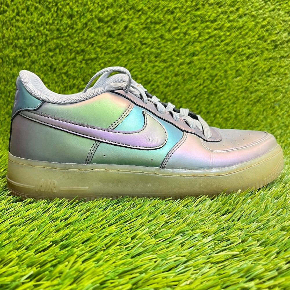 Nike Air Force 1 LV8 Iridescent Girls Size 6Y Gray Athletic Shoes Sneakers